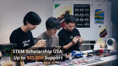 High school seniors applying for the UNCF STEM Scholars Program 2026 scholarship.